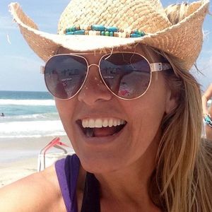 Meet your Posher, Suzanne